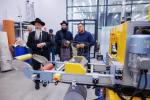 הרב בערל לאזאר שליט"א הויפט רב פון רוסלאנד באזוכט א מאסקווער טעכנאלאגיע אוניווערסיטעט: וואס שטעל פאר פארגעשריטענע טעכנאלאגיע צו וואקסן גרינצייג אן אינסעקטן