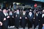 טויזנטער אידן קומען זיך צונויף אין פרעסבורג צום 187'סטן יארצייט פונעם חתם סופר זי"ע, באגלייט מיט א היסטארישע הכנסת ספר תורה