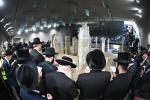 טויזנטער אידן קומען זיך צונויף אין פרעסבורג צום 187'סטן יארצייט פונעם חתם סופר זי"ע, באגלייט מיט א היסטארישע הכנסת ספר תורה