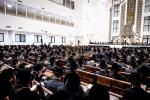כ"ק אדמו"ר מבאבוב 45 שליט"א ביים דרשת פתיחת הזמן פאר די תלמידי הישיבות