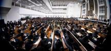 כ"ק אדמו"ר מבאבוב 45 שליט"א ביים דרשת פתיחת הזמן פאר די תלמידי הישיבות