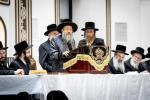 כ"ק אדמו"ר מבאבוב 45 שליט"א ביים דרשת פתיחת הזמן פאר די תלמידי הישיבות