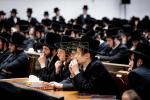 כ"ק אדמו"ר מבאבוב 45 שליט"א ביים דרשת פתיחת הזמן פאר די תלמידי הישיבות
