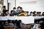 כ"ק אדמו"ר מבאבוב 45 שליט"א ביים דרשת פתיחת הזמן פאר די תלמידי הישיבות
