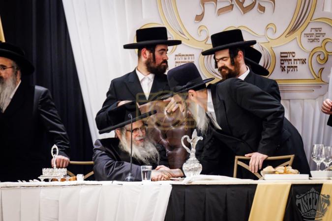 אינטרעסאנטע שלום באמערקונג אין סאטמאר 

ווען פארגע