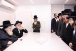 מעמד הנחלת דרכי ההוראה ע"י כ"ק הגאון רבי משה  שטערנבוך שליט"א פאר  די צענדליגער נייע אַברכים וואָס האָבן זיך אָנגעשלאָסן אין דעם כולל &bdquo;תּשובֿות והנהגות&ldquo; פֿאַרן נייעם זמן