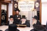 מעמד הנחלת דרכי ההוראה ע"י כ"ק הגאון רבי משה  שטערנבוך שליט"א פאר  די צענדליגער נייע אַברכים וואָס האָבן זיך אָנגעשלאָסן אין דעם כולל &bdquo;תּשובֿות והנהגות&ldquo; פֿאַרן נייעם זמן