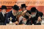 גרויסארטיגע מעמד סיום מסכת קדושין בחצר הקודש פאפא 