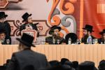 גרויסארטיגע מעמד סיום מסכת קדושין בחצר הקודש פאפא 