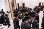 גרויסארטיגע מעמד סיום מסכת קדושין בחצר הקודש פאפא 