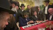 Main image for דער ינוקא און ר' יואלי לאנדא ביים פראווען סוכות תשפ"ד אין ירושלים