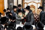 עצרת הספד צו די פטירה פון הגאון רבי צבי זאב בערגער זצ"ל מו"ץ צאנז קלויזענבורג בבארא פארק אין ביהמ"ד הגדול צאנז קלויזענבורג אין בארא פארק בילדער: אייזיק י., אברומי ווייס