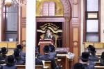 חסידי ויזניץ אין אמעריקע ביים סדר לימוד רבתי שיעורי תורה ברבים וואס כ"ק בעל הישועות משה זצ"ל האט איינגעפירט 