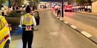 Main image for הפגנה אין אלעד נאכדעם וואס א ישיבה בחור איז פאראורטיילט געווארן צו 10 טעג אין מיליטערישע תפיסה