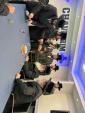 כ"ק אדמו"ר מדושינסקיא שליט"א בקביעת מזוזה אין נייע חברים הופטקוואטיר אין וויליאמסבורג 