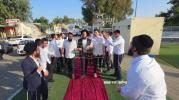 הערליכע אויפנאמע פאר 10 בחורים וועלכע זענען היינט צופרי באפרייט געווארן פון תפיסה נאכן זיך נישט שטעלן צו מיליטערישע דינסט 