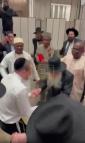 Main image for ראש ישיבת ביהמ"ד גבוה הגאון ר' דוד שוסטאל ביים טאנצן ביי א חתונה אין לעיקוואד