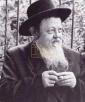 Main image for  כ"ק מרן ראב"ד סקווירא שליט"א - סיפור מופת מהרה"ק מטשעבין זי"ע לרגל היא"צ י' חשון    שאלה בענין אוכל תחת המיטה