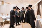 קביעות מזוזה אין די נייע סאטמארע חתונה זאל  עטרת רישא אין מאנטריאל