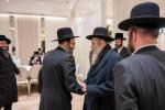 קביעות מזוזה אין די נייע סאטמארע חתונה זאל  עטרת רישא אין מאנטריאל