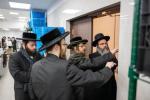 קביעות מזוזה אין די נייע סאטמארע חתונה זאל  עטרת רישא אין מאנטריאל