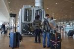 לאנגע טעקסי רייעס ביים בן גוריון לופטפעלד פירט צו שווערע פארשפעטיגונגען פאר פאסאזשירן מוצאי שבת