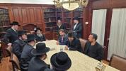 קאנגרעסמאן מייק לאולער אפגעשטאט באזוך ביי גדולי הרבנים שליט"א אין באפורברייטונג צו די וואלן 