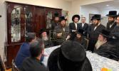 קאנגרעסמאן מייק לאולער אפגעשטאט באזוך ביי גדולי הרבנים שליט"א אין באפורברייטונג צו די וואלן 