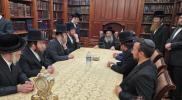 קאנגרעסמאן מייק לאולער אפגעשטאט באזוך ביי גדולי הרבנים שליט"א אין באפורברייטונג צו די וואלן 