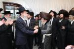 הערליכע מעמד הכנסת ספר תורה פארגעקומען בחצר הקודש נדווארנא באניא  וועלכע איז אריינגעגעבן געווארן דורך הנדיב הרב ליפא דב שטערנהיים הי"ו מארה"ב לזכותו פון  כ"ק האדמו"ר מנדווארנא באניא שליט"א. 
