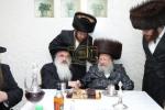 הערליכע מעמד הכנסת ספר תורה פארגעקומען בחצר הקודש נדווארנא באניא  וועלכע איז אריינגעגעבן געווארן דורך הנדיב הרב ליפא דב שטערנהיים הי"ו מארה"ב לזכותו פון  כ"ק האדמו"ר מנדווארנא באניא שליט"א. 