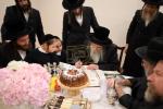 Main image for פייערליכע "מעמד חתימת שטרות" אויף זכות אדיר "חדר לימוד" בבנין הת"ת האדיר והחדש "בנין ווערצבערגער" במוסדות סאטמאר-מאנסי אָפּגעקויפט דורך הרבני הנגיד הרה"ח ר' יוסף מאיר גינזבערג הי"ו
