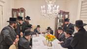 כ"ק אדמו"ר מפאלטיטשאן שליט"א באזוכט ביי זיין מחותן כ"ק ראב"ד סקווירא שליט"א אין מאנטריאל 