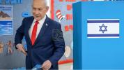 אין די לעצטע מינוטן: איבער 4,500 וואלונטירן גייען פון טיר צו טיר ארויסצוברענגען די רעכטע וויילער טראץ די שווערע רעגן