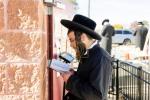 יומא דהילולא קדישא פון הצדיק מבאפעלא הרה"ק רבי אליהו יוסף ב"ר גדליה אהרן זצ"ל אפגעראכטן מיט רגשי קודש דורך הונדערטער אידן אין באפעלאו ניו יארק י"ג חשון תשפ"ז