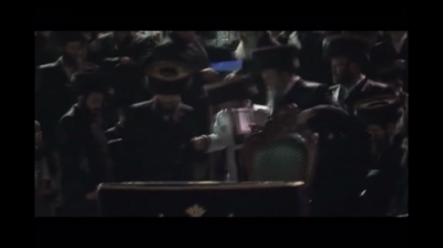  ווידעאו: ל"ג בעומר ביי כ"ק אדמו"ר מנדבורנה זצ"ל 
