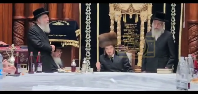 סעודת הילולא פון בעל הכנסת מרדכי מסאדיגורא זצ"ל ביי נכדו כ"ק אדמו"ר מסאדיגורא שליט"א 
