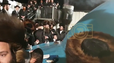 מסע הלויה פון א חלק פון די הרוגי מירון אין מירון 