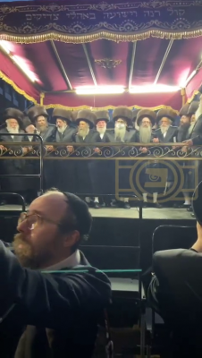 שמחת החתונה פון נין הרה"ק מצאנז קלויזענבורג זצ"ל 