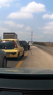 באהאלטנע פאליציי ביים מאכן אן ארעסט אויף א גרופע טעראריסטן אין ארץ ישראל 