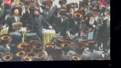 ערשטע בילדער: שמחת החתונה בחצר הקודש בעלזא חלק ב' 