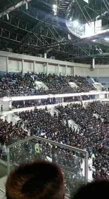 ערשטע בילדער משמחת החתונה בבית בעלזא 