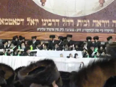 א בליק אויף צוריק - כ"א כסלו די לעצטערע יארן אין סאטמאר 