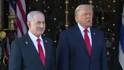 טראמפ זאגט אז נתניהו'ס פירערשאפט האט געראטעוועט מדינת ישראל פון צוזאמענפאל.