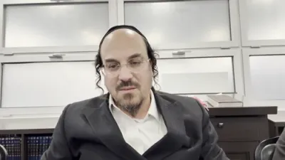 הערליכע מעשה פארוואס האט דער הייליגער בעש"ט זי"ע געהאט א צושטערטע שבת - דורך הרב אליהו שווארץ, ביים שיעור פון עמוד היומי דרשו - עירובין דף י"א