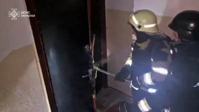 זעלענסקי פארדאמט רוסלאנד'ס דראון אטאקעס אויף כארקיוו, און פארלאנגט דרונגענדע גלאבאלע אקציע.