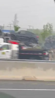 טויאינג טראק אויף די 95 interestate exit 8 פלאקערט