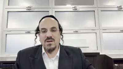 הערליכע מעשה פון הגה"צ רבי זונדל קרויזר זצ"ל דורך הרב אליהו שווארץ, ביים שיעור פון עמוד היומי דרשו - עירובין דף ס"ז - דערציילט דורך הרב ר' אליהו שווארץ