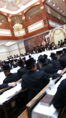 שמחת התנאים בבית פאפא סוליצא סאדאוונא סטריזוב 