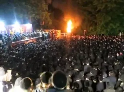 הדלקה אין לאנדאן בצל הגה"צ אב"ד סאטמאר וויליאמסבורג שליט"א 